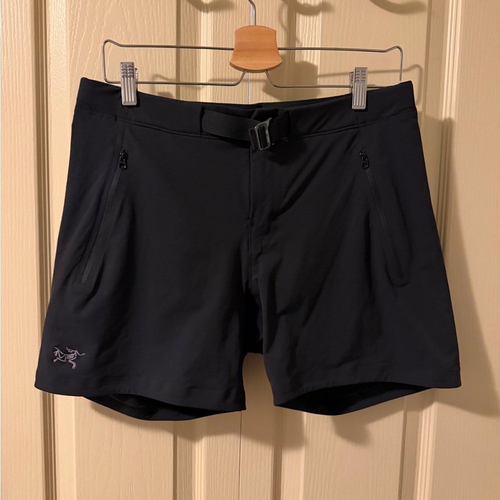 Arc'teryx Black Technical Gamma Short